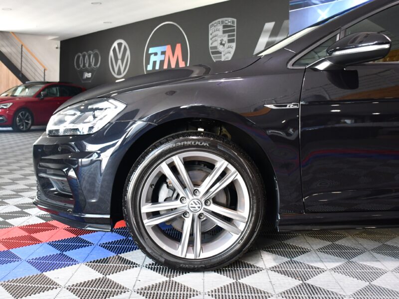 Volkswagen Golf 7 R-Line 1.5 TSI 150 BVM6 GPS Bluetooth ACC Front Auto Hold JA 17