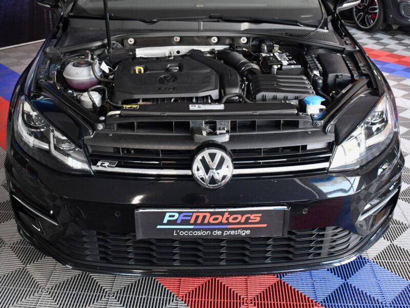 Volkswagen Golf 7 R-Line 1.5 TSI 150 BVM6 GPS Bluetooth ACC Front Auto Hold JA 17