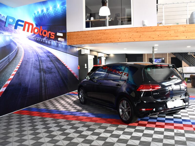 Volkswagen Golf 7 R-Line 1.5 TSI 150 BVM6 GPS Bluetooth ACC Front Auto Hold JA 17