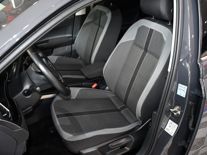 Volkswagen Polo R-Line 1.5 TSI 150 DSG GPS Virtual Car Play Front Induction Régulateur JA 17