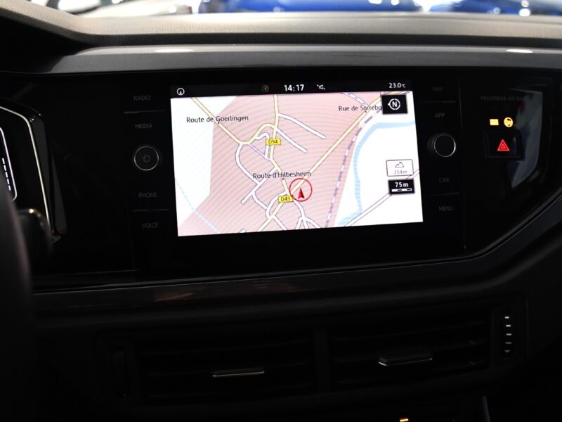 Volkswagen Polo R-Line 1.5 TSI 150 DSG GPS Virtual Car Play Front Induction Régulateur JA 17