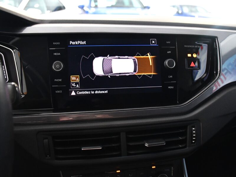 Volkswagen Polo R-Line 1.5 TSI 150 DSG GPS Virtual Car Play Front Induction Régulateur JA 17