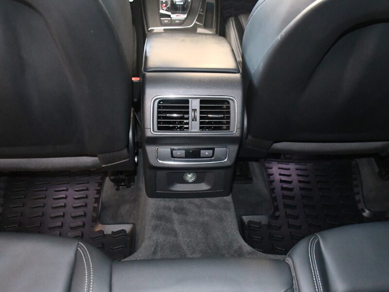 Audi SQ5 3.0 V6 347 Quattro GPS Virtual Bang Olufsen Magnétic Ride Attelage Hayon Caméra Pré Sense Lane Car Play JA 21