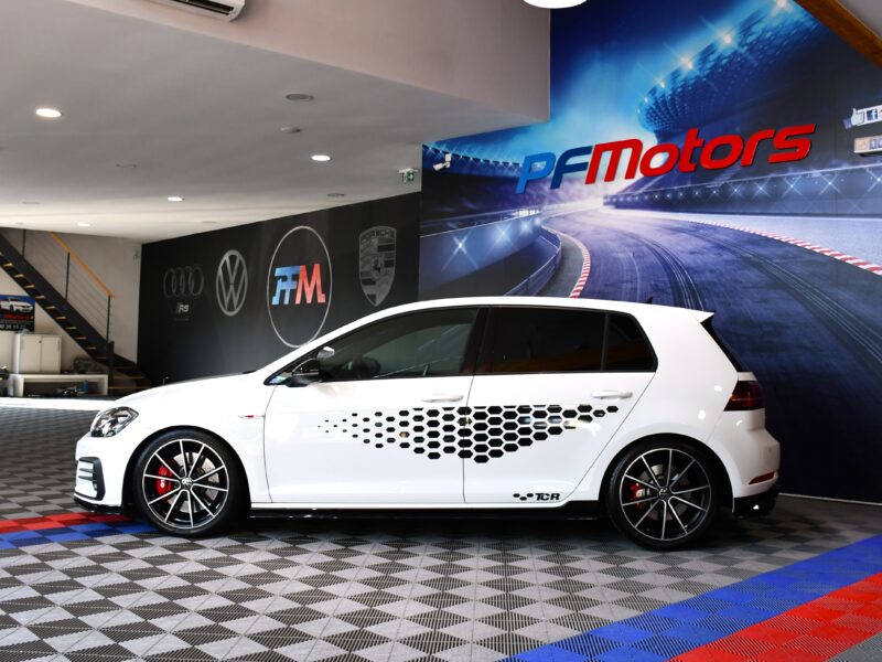 Volkswagen Golf 7 GTI TCR 2.0 TSI 290 DSG GPS Virtual Front AKRAPOVIC HR Car Play Mode JA 18