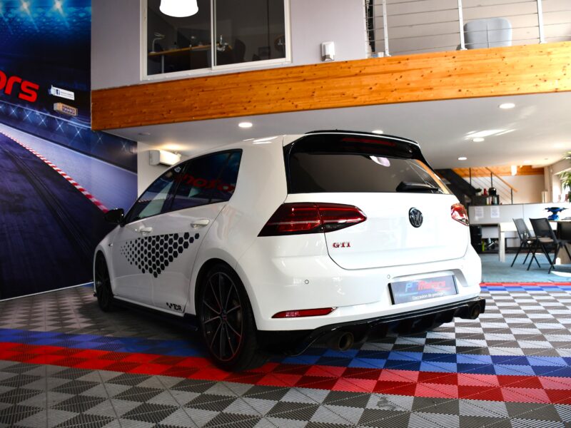 Volkswagen Golf 7 GTI TCR 2.0 TSI 290 DSG GPS Virtual Front AKRAPOVIC HR Car Play Mode JA 18
