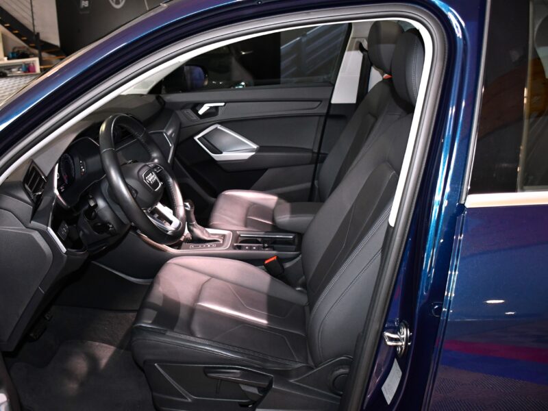 Audi Q3 Sportback Design Luxe 35 TDI 150 Quattro S-Tronic GPS ACC Attelage Cuir Hayon Pré Sense Virtual TO Lane JA 19