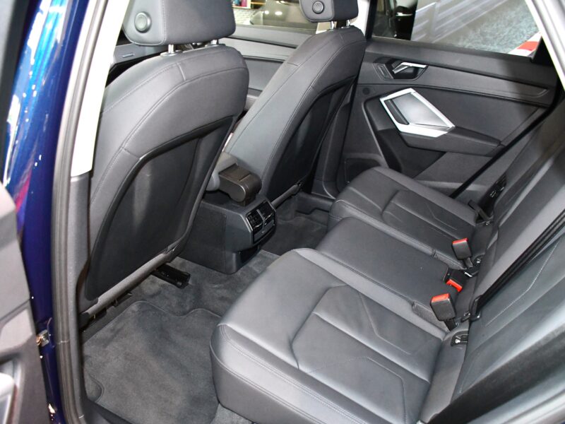 Audi Q3 Sportback Design Luxe 35 TDI 150 Quattro S-Tronic GPS ACC Attelage Cuir Hayon Pré Sense Virtual TO Lane JA 19