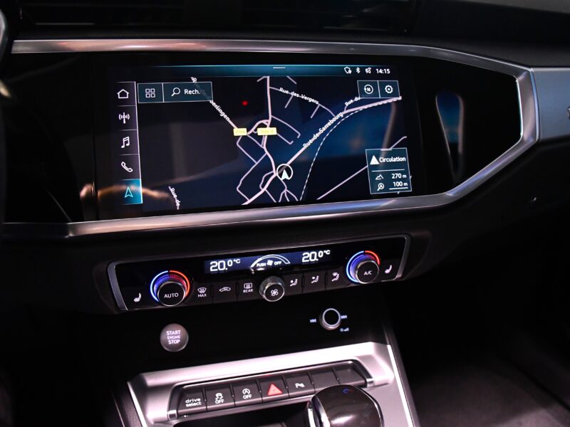 Audi Q3 Sportback Design Luxe 35 TDI 150 Quattro S-Tronic GPS ACC Attelage Cuir Hayon Pré Sense Virtual TO Lane JA 19