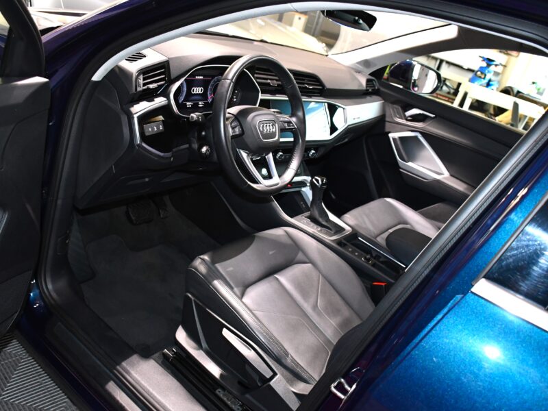 Audi Q3 Sportback Design Luxe 35 TDI 150 Quattro S-Tronic GPS ACC Attelage Cuir Hayon Pré Sense Virtual TO Lane JA 19