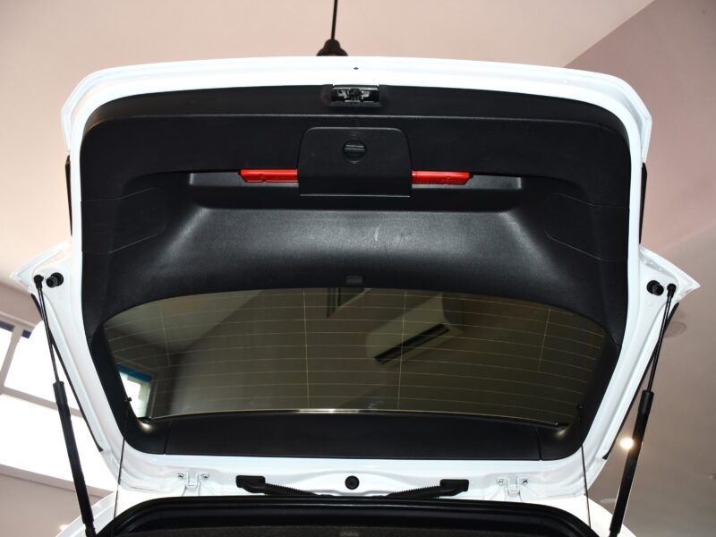 Volkswagen Golf 7R Facelift 3 Portes 2.0 TSI 310 DSG 4Motion GPS Cuir Carbone ACC Front Alarme JA 19 Pretoria Pas De Malus Pas de FAP