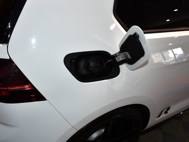 Volkswagen Golf 7R Facelift 3 Portes 2.0 TSI 310 DSG 4Motion GPS Cuir Carbone ACC Front Alarme JA 19 Pretoria Pas De Malus Pas de FAP