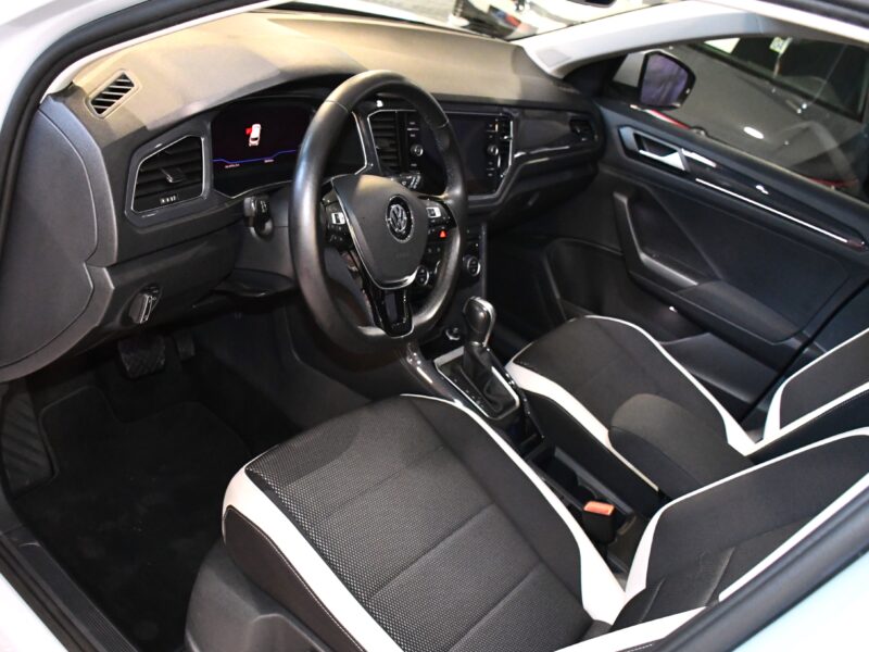 Volkswagen T-Roc Carat 1.5 TSI 150 DSG GPS Virtual ACC Parc Assist front Lane Caméra Hayon Parc Assist JA 17