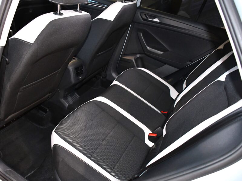 Volkswagen T-Roc Carat 1.5 TSI 150 DSG GPS Virtual ACC Parc Assist front Lane Caméra Hayon Parc Assist JA 17