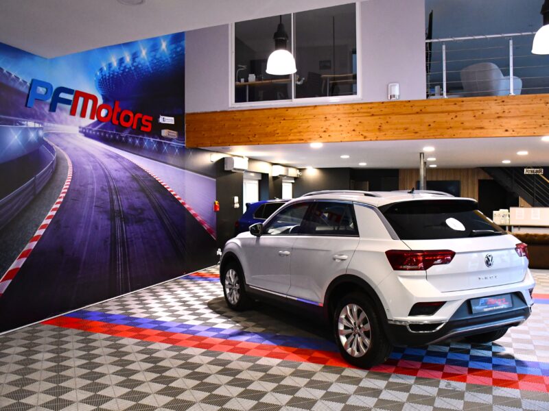 Volkswagen T-Roc Carat 1.5 TSI 150 DSG GPS Virtual ACC Parc Assist front Lane Caméra Hayon Parc Assist JA 17