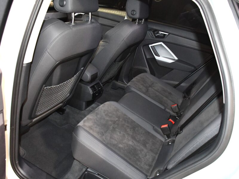 Audi Q3 Sportback S-Line Design Luxe 40 TDI 200 Quattro S-Tronic GPS Virtual Hayon Attelage Pré Sense Caméra JA 19
