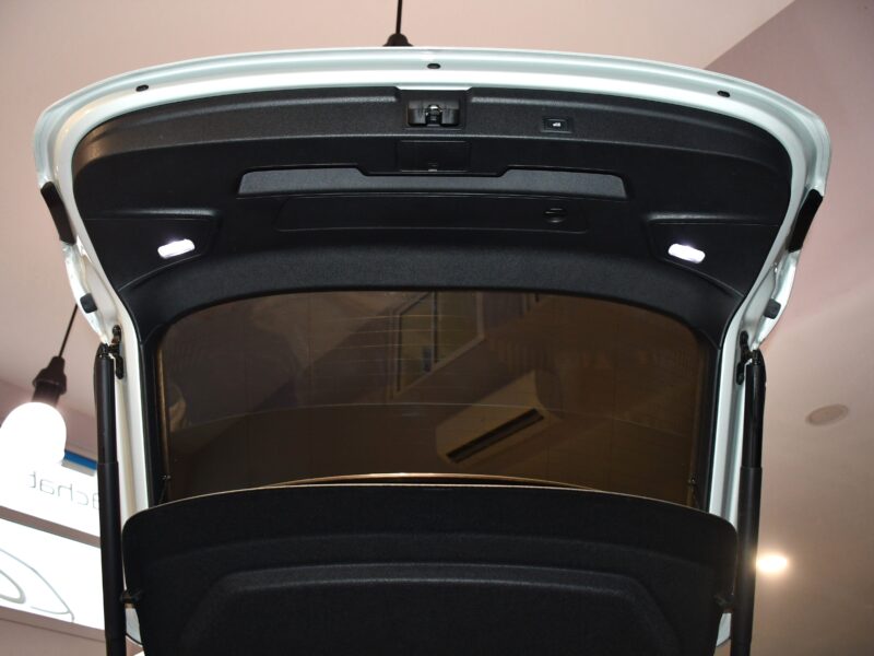 Audi Q3 Sportback S-Line Design Luxe 40 TDI 200 Quattro S-Tronic GPS Virtual Hayon Attelage Pré Sense Caméra JA 19