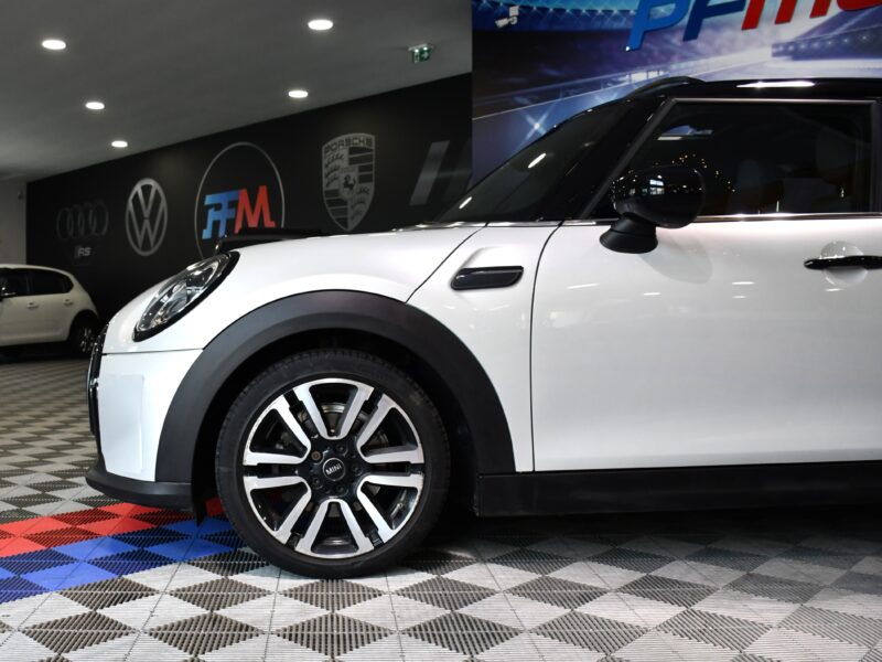 Mini Cooper Restylé 1.5 Turbo 136 BVA GPS Lumière D’ambiance Régulateur Car Play Semi Cuir JA 17