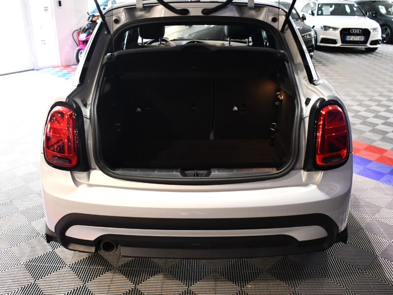 Mini Cooper Restylé 1.5 Turbo 136 BVA GPS Lumière D’ambiance Régulateur Car Play Semi Cuir JA 17