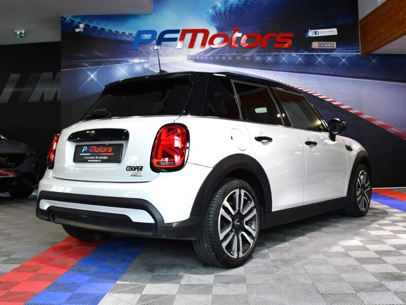 Mini Cooper Restylé 1.5 Turbo 136 BVA GPS Lumière D’ambiance Régulateur Car Play Semi Cuir JA 17