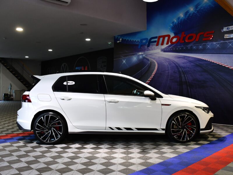 Volkswagen Golf 8 GTI Clubsport 2.0 TSI 300 DSG GPS Virtual TO Cuir Car Play Caméra ACC Volant Chauffant IQ Led JA 19