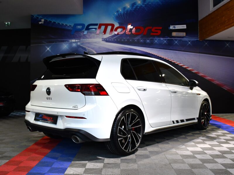 Volkswagen Golf 8 GTI Clubsport 2.0 TSI 300 DSG GPS Virtual TO Cuir Car Play Caméra ACC Volant Chauffant IQ Led JA 19