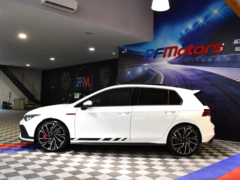 Volkswagen Golf 8 GTI Clubsport 2.0 TSI 300 DSG GPS Virtual TO Cuir Car Play Caméra ACC Volant Chauffant IQ Led JA 19