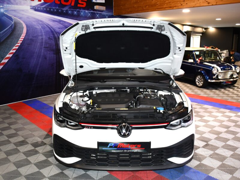 Volkswagen Golf 8 GTI Clubsport 2.0 TSI 300 DSG GPS Virtual TO Cuir Car Play Caméra ACC Volant Chauffant IQ Led JA 19