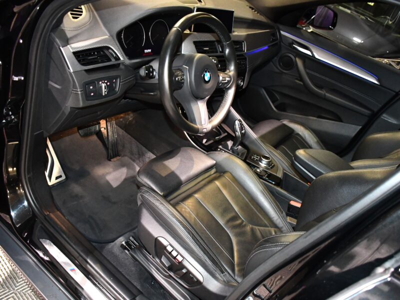 BMW X2 18D X-Drive 2.0 150 M Sport GPS Sièges BAQUETS M Sport TO Caméra Hayon LED Cuir JA 19