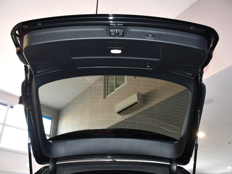 Audi A6 S-Line 50 TDI 3.0 V6 286 Quattro GPS Virtual Bang Olufsen Pré Sense Hayon Attelage Clim 4Zones Éclairage Ambiance ACC JA 19