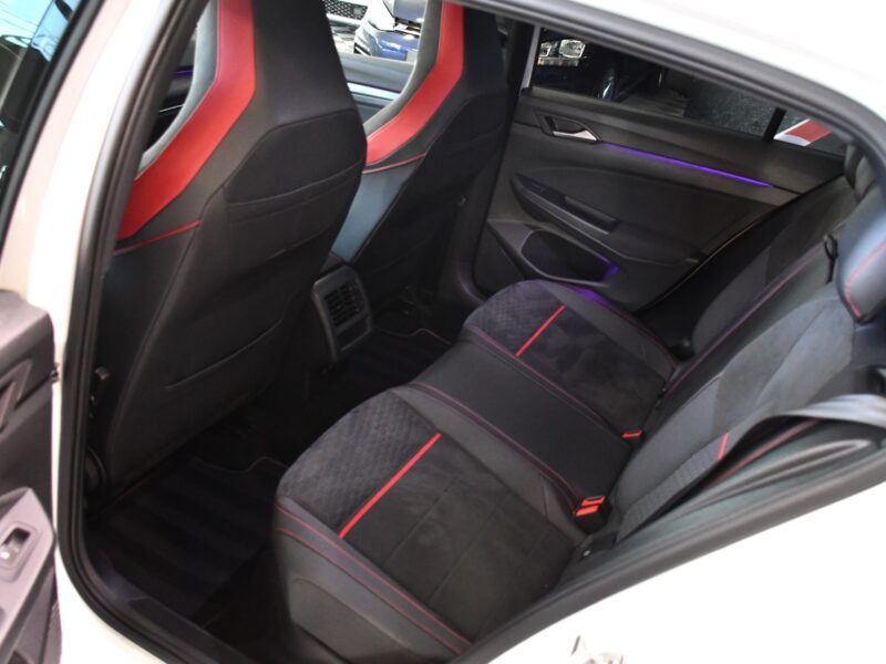 Volkswagen Golf 8 GTI Clubsport 2.0 TSI 300 DSG GPS Mode Virtual ACC Caméra Induction Lumière d’ambiance Front Lane JA 19
