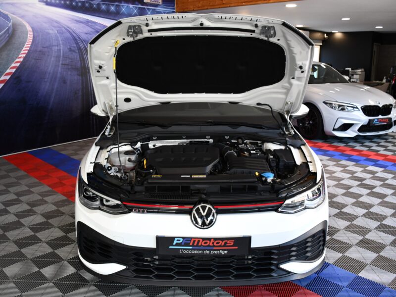 Volkswagen Golf 8 GTI Clubsport 2.0 TSI 300 DSG GPS Mode Virtual ACC Caméra Induction Lumière d’ambiance Front Lane JA 19