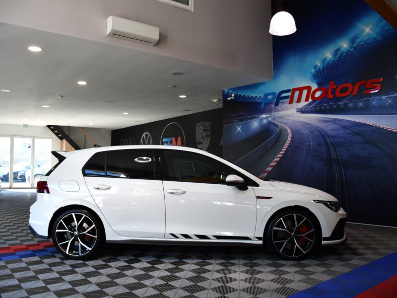 Volkswagen Golf 8 GTI Clubsport 2.0 TSI 300 DSG GPS Mode Virtual ACC Caméra Induction Lumière d’ambiance Front Lane JA 19