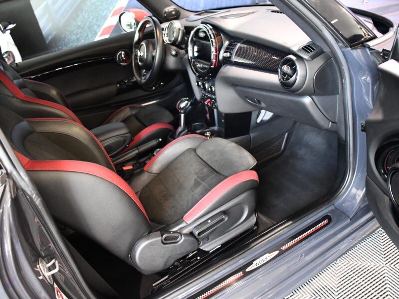 Mini John Cooper Works 2.0 Turbo 231 BVA GPS Caméra Harman Kardon Mode Echappement à Clapet Affichage Tête Haute JA 18