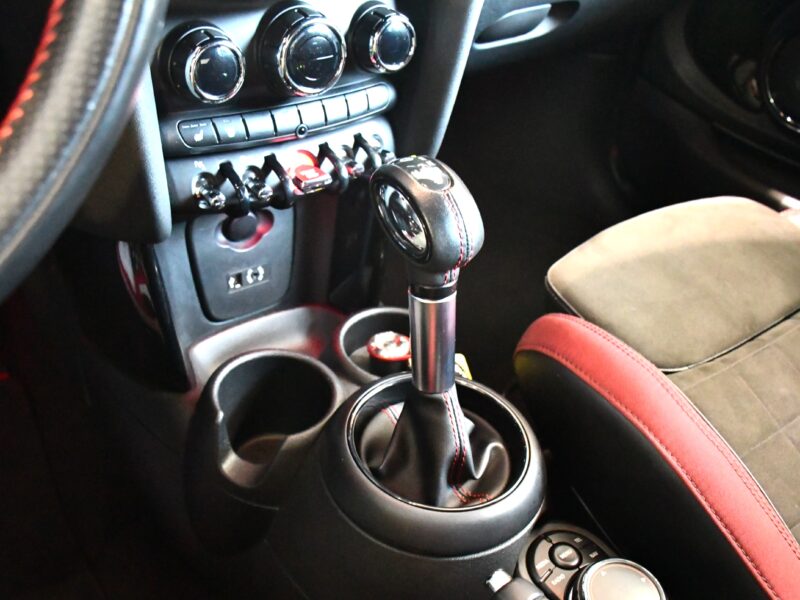 Mini John Cooper Works 2.0 Turbo 231 BVA GPS Caméra Harman Kardon Mode Echappement à Clapet Affichage Tête Haute JA 18