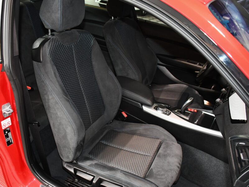 BMW 218 i M-Sport 1.5 136 BVA GPS Régulateur LED Attelage Alcantara Mode JA 17