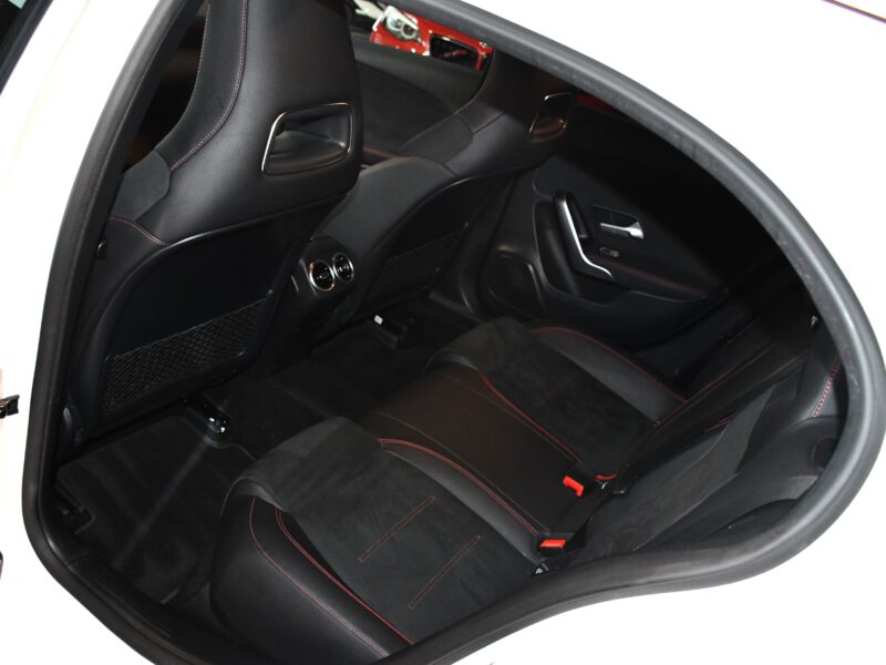 Mercedes Classe A 200 AMG Line 2.0 150 BVA GPS Pro M-BUX Caméra Car Play Freinage LED JA 18