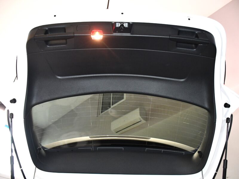 Mercedes Classe A 200 AMG Line 2.0 150 BVA GPS Pro M-BUX Caméra Car Play Freinage LED JA 18