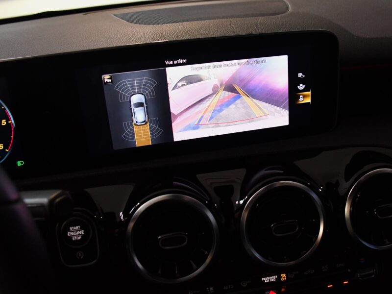 Mercedes Classe A 200 AMG Line 2.0 150 BVA GPS Pro M-BUX Caméra Car Play Freinage LED JA 18