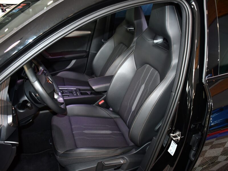 Cupra Formentor 1.4 E Hybride 245 VZ DSG GPS Virtual Baquet Volant Mode ACC DCC Park Assist Induction Smartphone JA 19