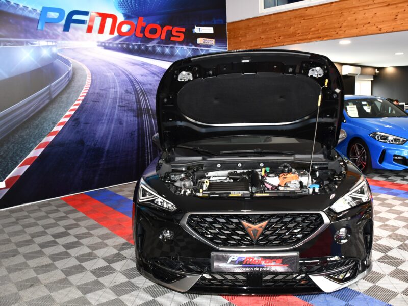 Cupra Formentor 1.4 E Hybride 245 VZ DSG GPS Virtual Baquet Volant Mode ACC DCC Park Assist Induction Smartphone JA 19