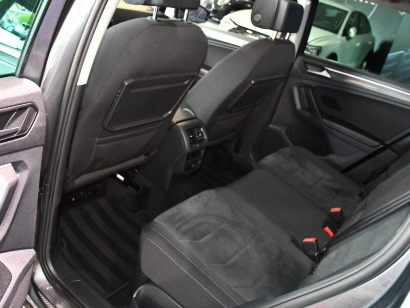Volkswagen Tiguan R-Line Carat 2.0 TDI 150 DSG 4Motion GPS Virtual TO ACC Caméra Ergo Parc Assist Front Lane Side JA 19