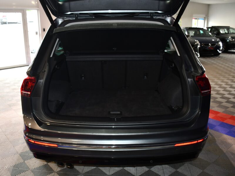 Volkswagen Tiguan R-Line Carat 2.0 TDI 150 DSG 4Motion GPS Virtual TO ACC Caméra Ergo Parc Assist Front Lane Side JA 19