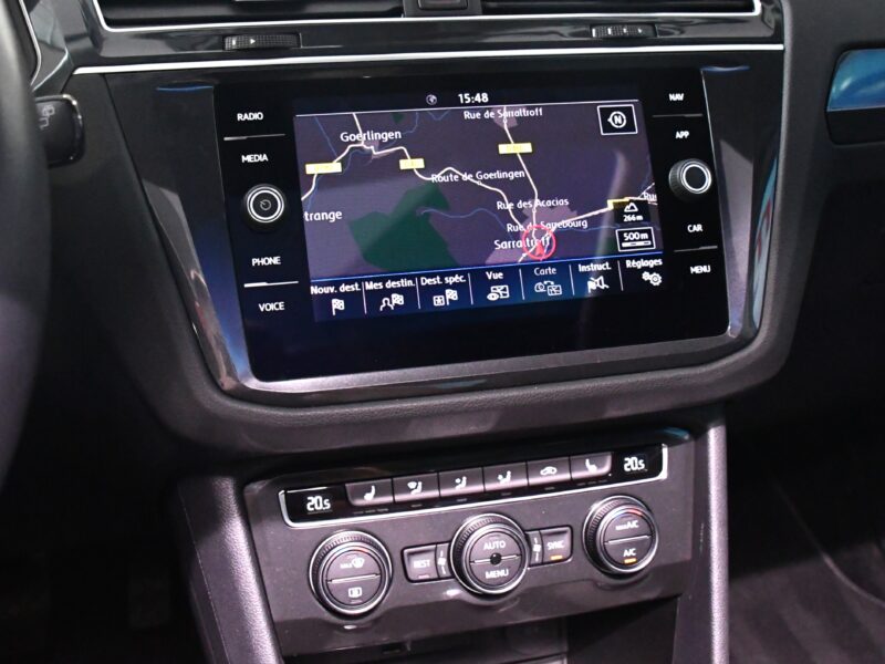 Volkswagen Tiguan R-Line Carat 2.0 TDI 150 DSG 4Motion GPS Virtual TO ACC Caméra Ergo Parc Assist Front Lane Side JA 19