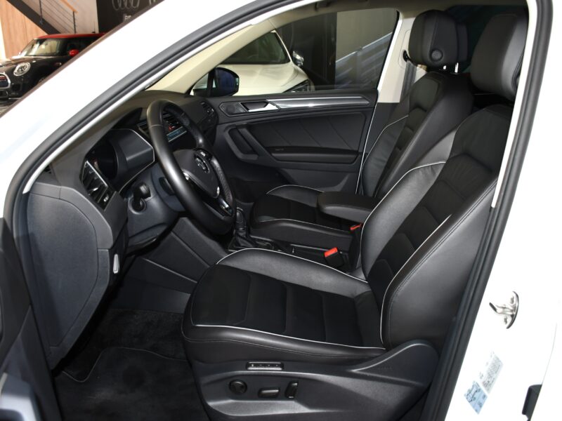 Volkswagen Tiguan R-Line Carat Exclusive 2.0 TDI 190 DSG 4Motion GPS Pro ACC DCC Car Play Front Lane Caméra JA 20 Suzuka