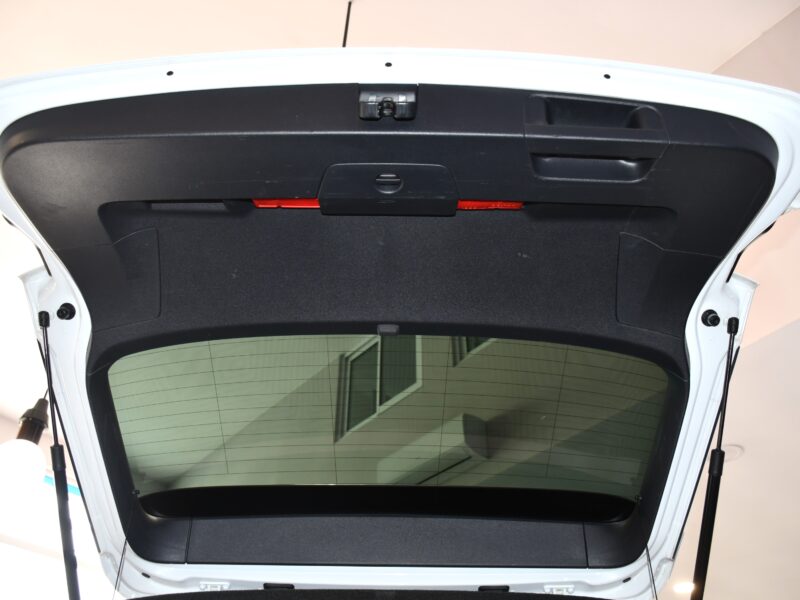Volkswagen Tiguan R-Line Carat Exclusive 2.0 TDI 190 DSG 4Motion GPS Pro ACC DCC Car Play Front Lane Caméra JA 20 Suzuka