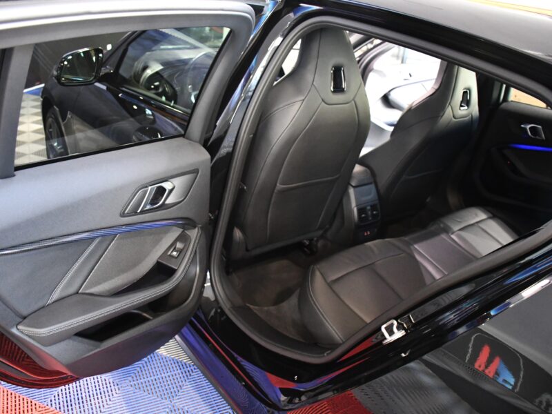 BMW 120dA 190 BVA X-Drive M-Sport GPS TO Baquet Freinage M Car Play Harman Kardon