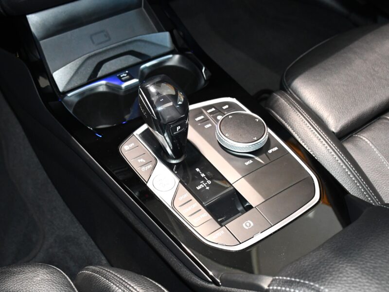 BMW 120dA 190 BVA X-Drive M-Sport GPS TO Baquet Freinage M Car Play Harman Kardon