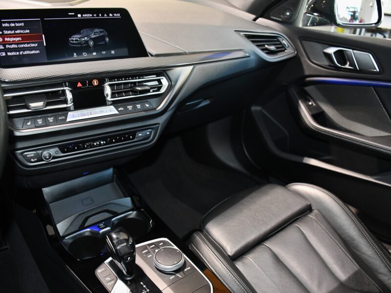 BMW 120dA 190 BVA X-Drive M-Sport GPS TO Baquet Freinage M Car Play Harman Kardon