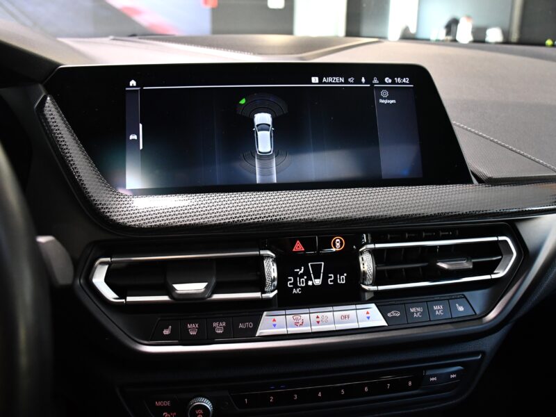 BMW 120dA 190 BVA X-Drive M-Sport GPS TO Baquet Freinage M Car Play Harman Kardon