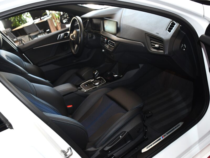 BMW 118 IA 1.5 136 BVA M-Sport GPS Virtual Caméra Freinage Car Play LED JA 17